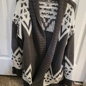 Gray and White Patterned Women's Sweater